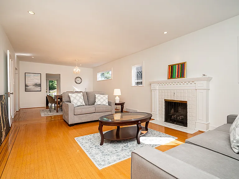 5626 Highbury St — Photo 3