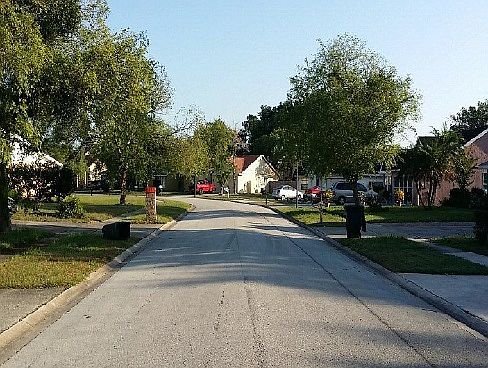 3rd image of 8019 Lesia Cir