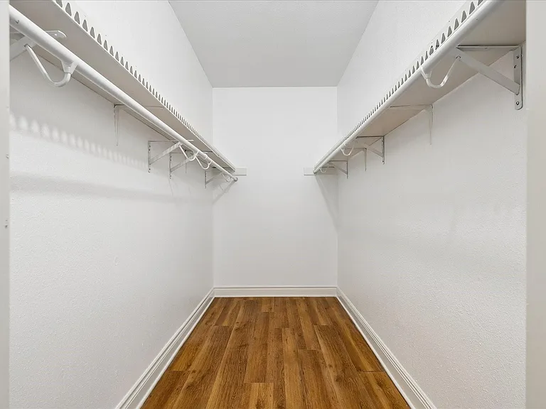 2100 Tanglewilde St #377 — Photo 10