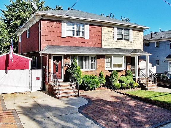 2nd image of 301 Eltingville Blvd