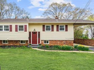8403 Wagon Wheel Rd, Alexandria, VA 22309