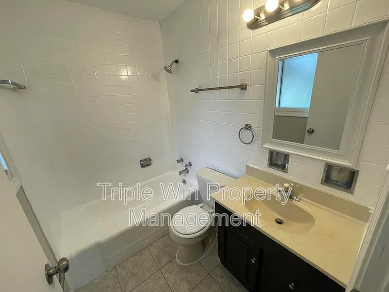 3125 Saint Catherine St — Photo 31