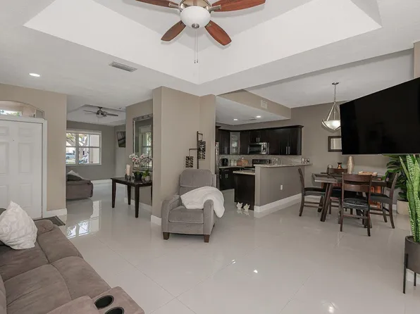 14251 NW 83rd Avenue, Hialeah, FL 33016