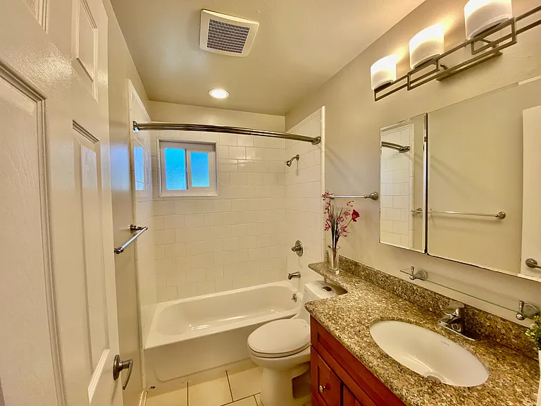 695 Sierra Vista Ave #3 — Photo 6