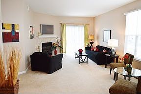 3rd image of 1517 Waterside Dr