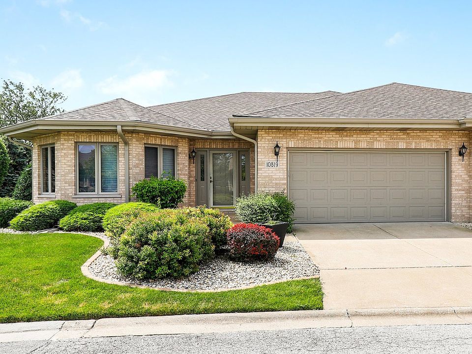1st image of 10819 Kimberly Ln #42