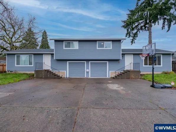 137 Tanglewood Dr, Jefferson, OR 97352