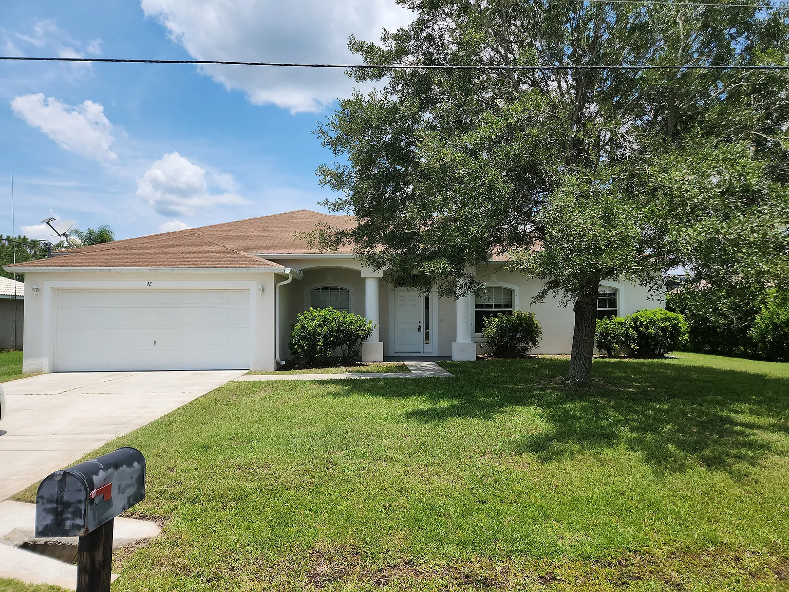 3 bed, 2125 sqft, $2,200 — Photo 1