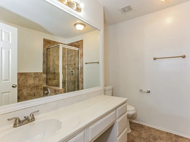 5532 Four Winds Dr — Photo 10