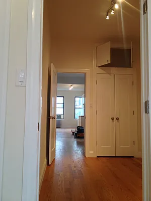 Rented by Bedford Realty USA Corp | media 10