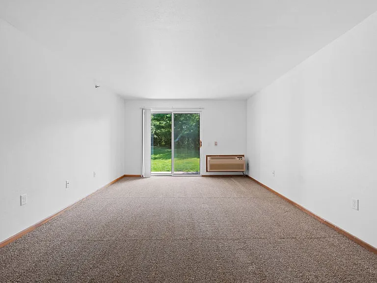 City View Apartments — Photo 12