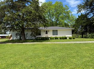 1910 E Hanceville Rd SE, Cullman, AL 35055