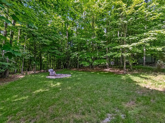5th image of 444 Grand Ridge Dr