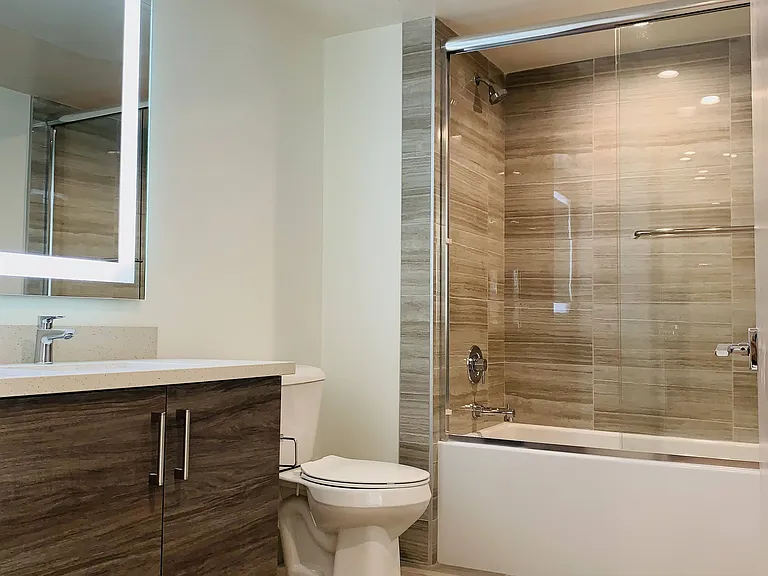 Lido Apartments - 4847 Oakwood — Photo 21