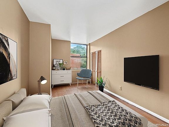 5th image of 8410 101st St APT 4T