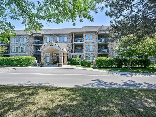 59 Critzia Dr #215, Hamilton, ON L0R 1W0