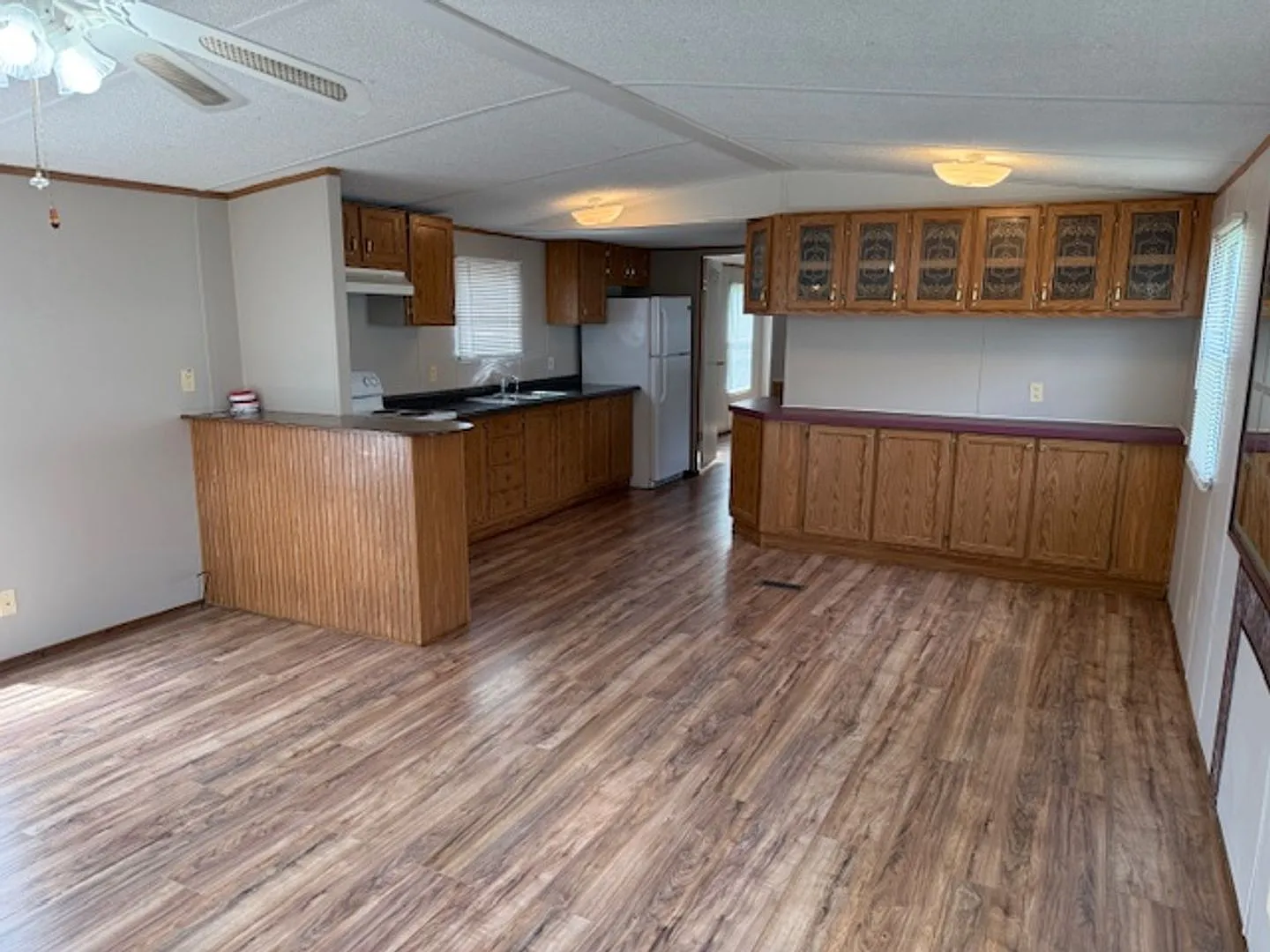 3 bed, 2.0 bath, 924 sqft, $1,500 — Photo 4