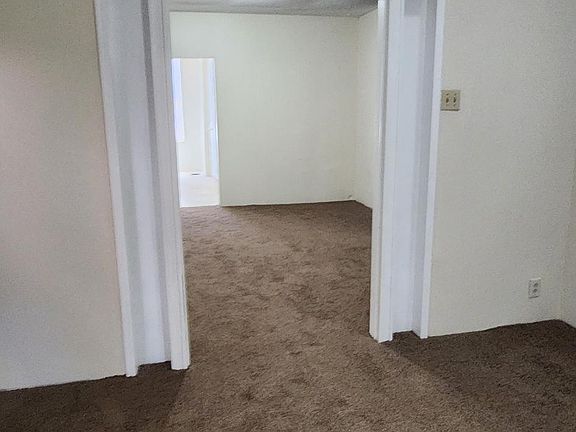 4th image of 2828 Salena St #1F