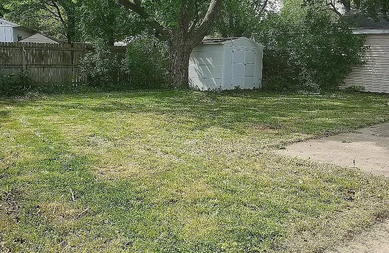 1020 S Eastview Dr — Photo 6