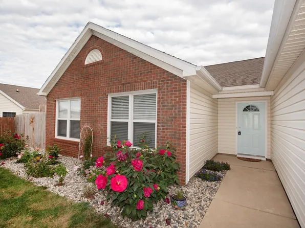 608 Bush Dr, Dayton, IN 47941