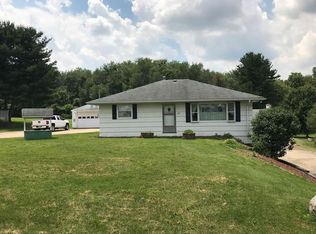 60 Maple St, Lexington, OH 44904