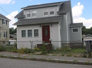 39 Bradstreet Ave, Lowell, MA 01851