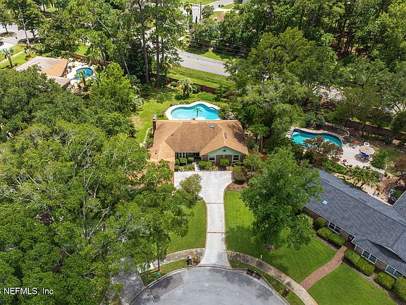 2nd image of 4309 MAYWOOD Drive