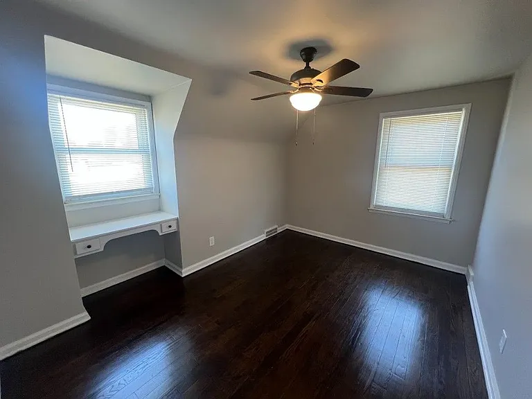 22148 Moross Rd — Photo 10