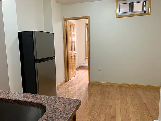 Rented by Oxford Property Group | media 9