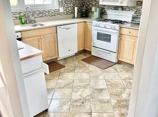 2390 State St #7, Hamden, CT 06517