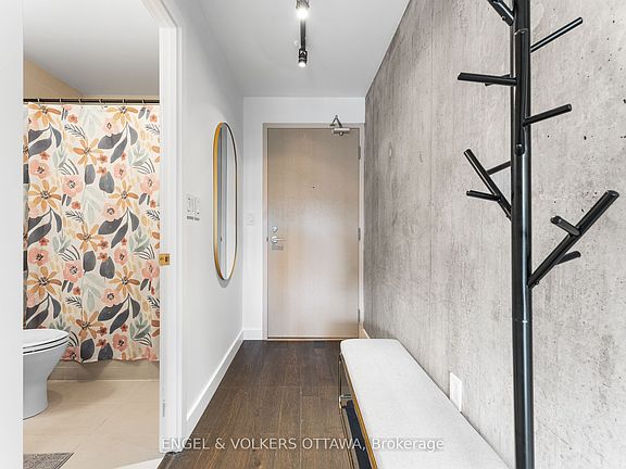 4th image of 224 Lyon St N #303