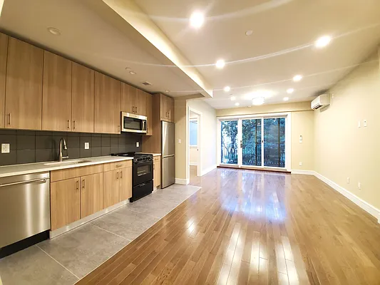 Rented by Compass | media 21