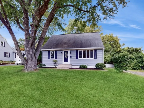 1082 Fireside Ave, Ewing, NJ 08618
