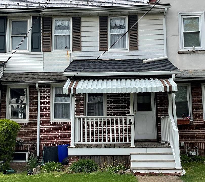 2nd image of 317 Jackson St