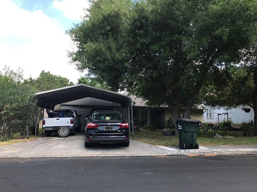 1st image of 6819 Avila