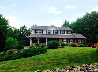 7 Indian Spring Dr, Stroudsburg, PA 18360