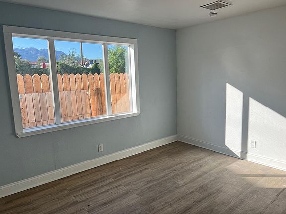 3rd image of 3828 Altura Ave Unit B
