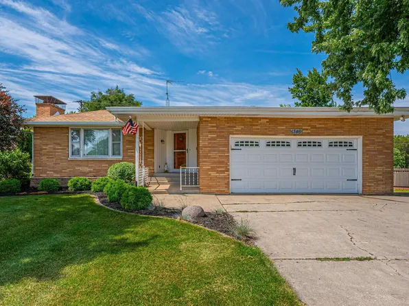 1346 Airport Rd, Lincoln, IL 62656