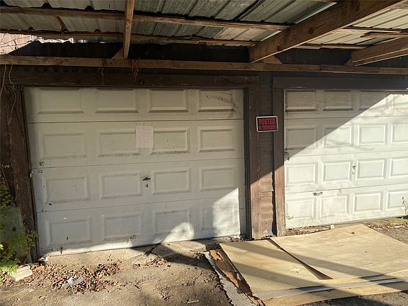 4th image of 207 Mill St