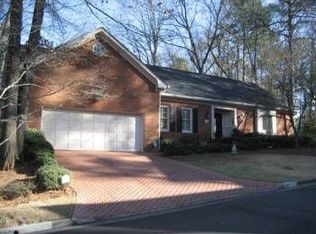 11 Downshire Ln, Decatur, GA 30033