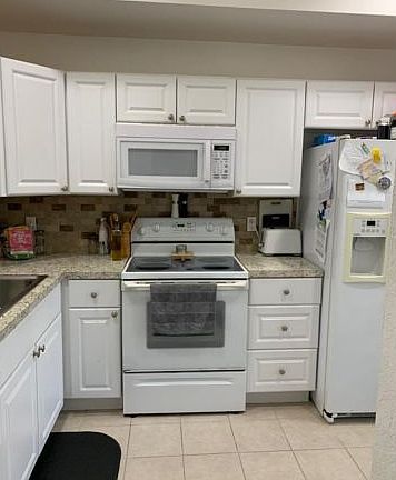2nd image of 2241 SW 15th St APT 202