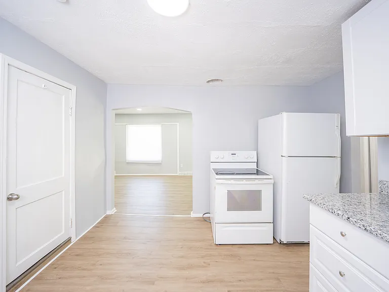 22675 Santa Maria St — Photo 17