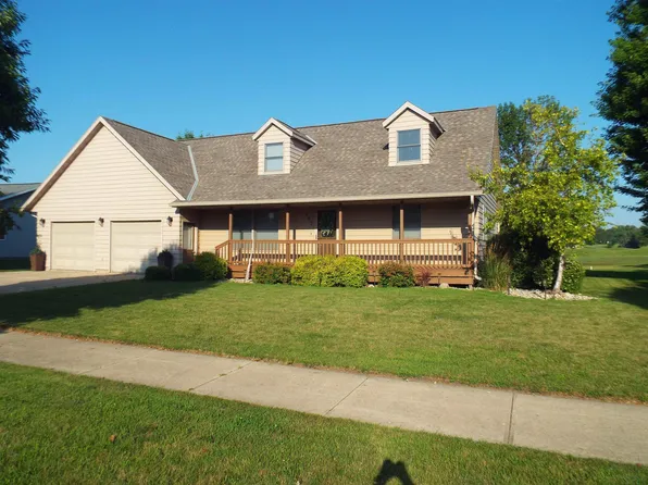 557 Golf View Dr, Sibley, IA 51249