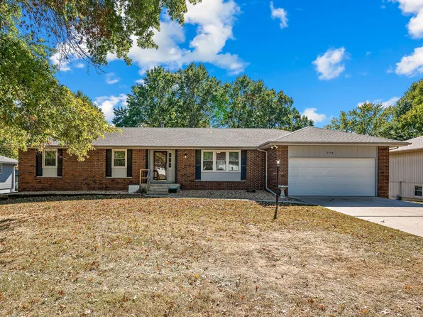 2768 W Village Terrace, Springfield, MO 65810