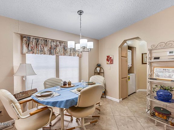3rd image of 6097 S PINEHURST Drive