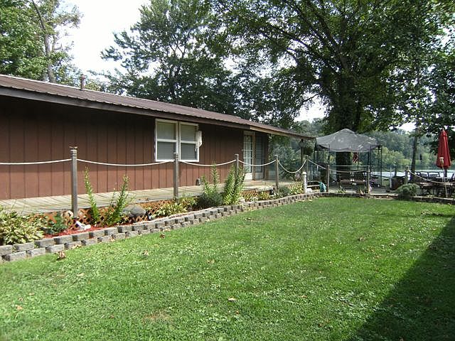 side yard