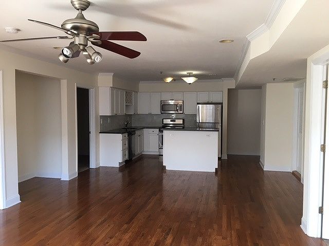 1st image of 800 Jefferson St APT 6J