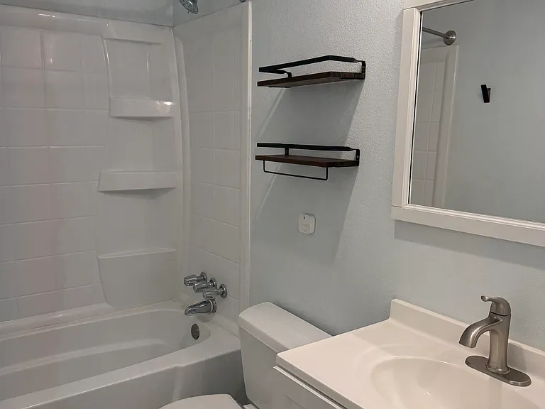 8220 Vincetta Dr #12 — Photo 5