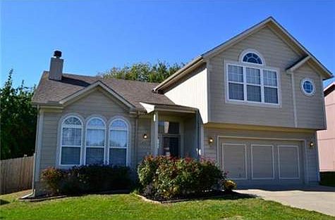 2nd image of 12312 Crystal Ave
