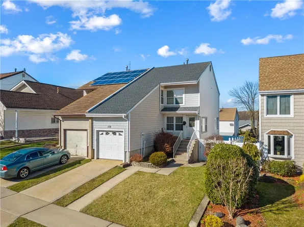 178 Heffernan St, Staten Island, NY 10312
